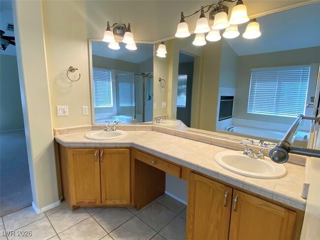 Building Photo - 10863 Vista Marbella Ave