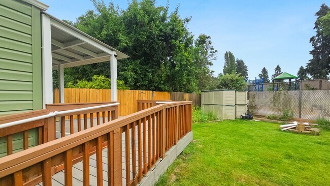 Building Photo - Rambler with Adult Family Home Certification – 3 Bed, 1 Bath + Additional Living Spaces