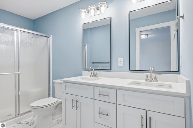 Building Photo - 4499 La Marche Cir