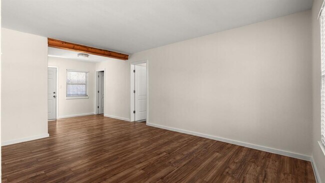 Building Photo - 1618 Chippeway Ln