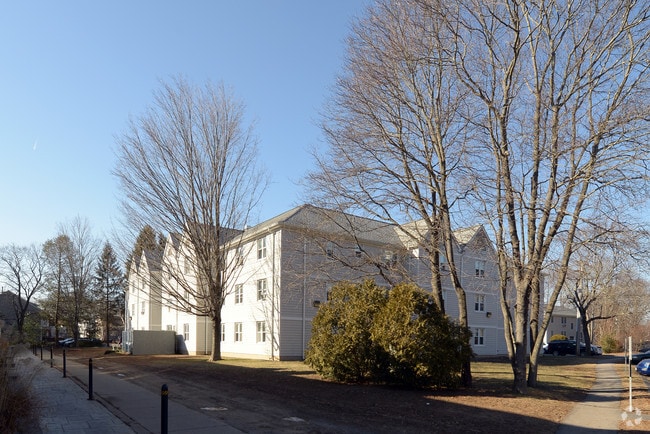 Building Photo - Park Court