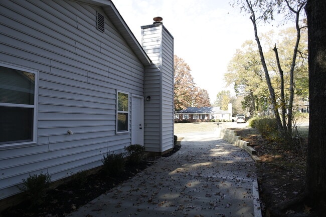 Building Photo - 12300 Rock Canyon Dr