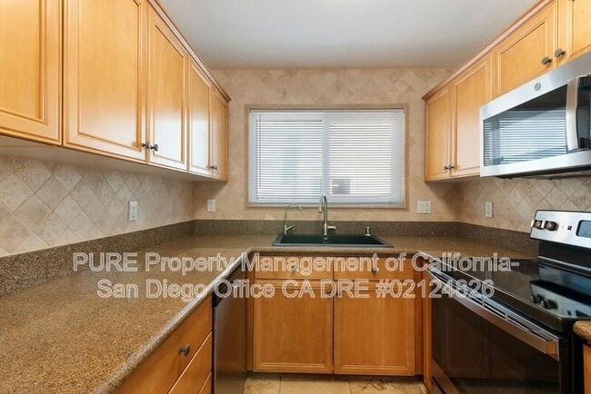 Building Photo - 6666 Beadnell Way