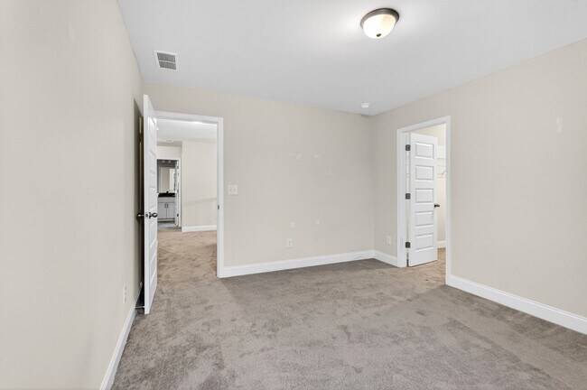 Building Photo - 4 BEDROOM SINGLE FAMILY HOME IN BRASELTON!