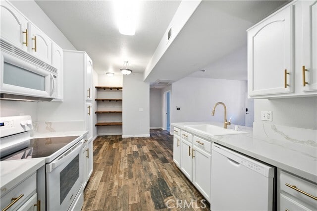 Building Photo - 41410 Juniper St