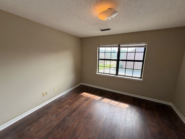 Building Photo - 1133 Fortner St