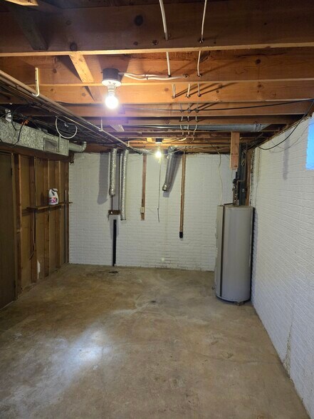 Basement - 5645 Chatford Dr