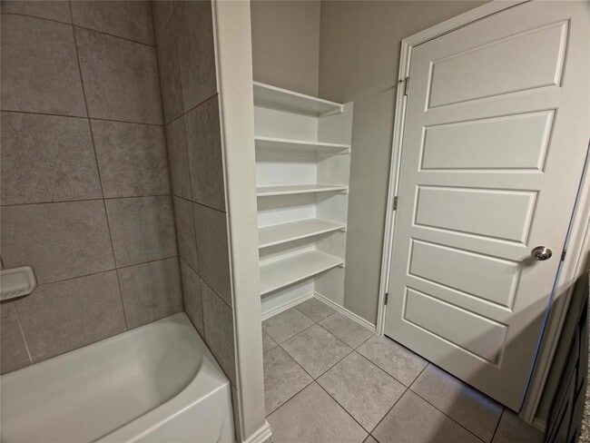 Building Photo - 1208 Garland Rd