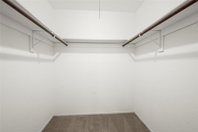 Building Photo - 6652 Montauk Dr