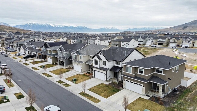 Building Photo - 4152 E Bonne Vista Dr