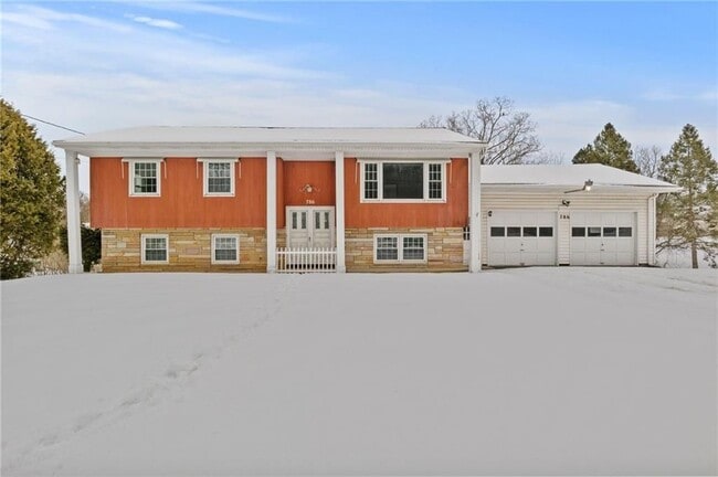 Building Photo - 786 5 Mile Line Road