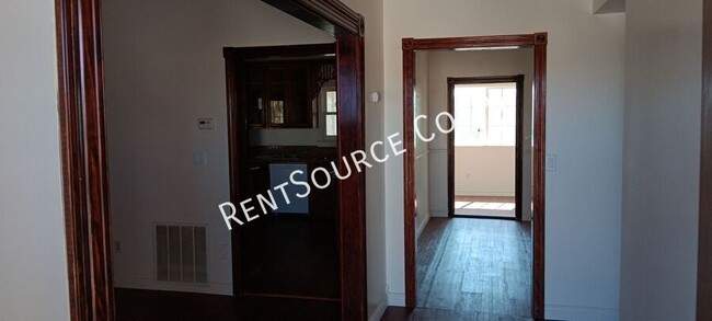 Building Photo - 3 Bedroom Home for Rent in Barstow