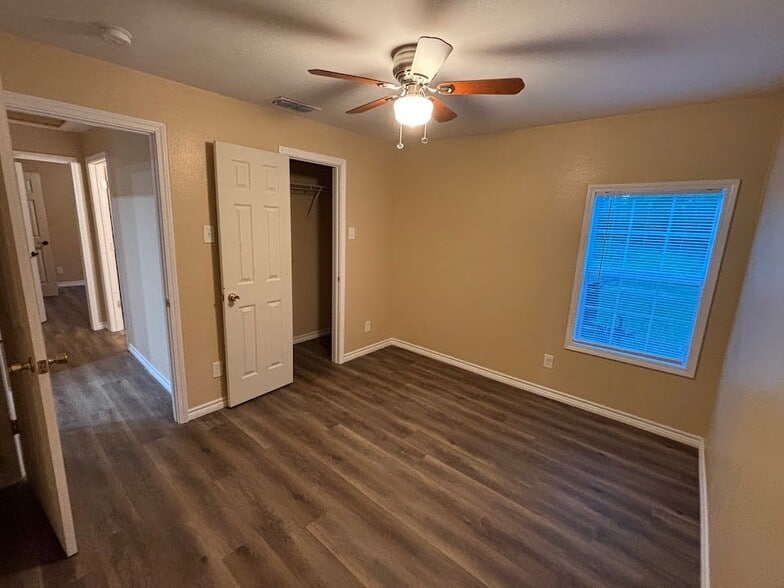 Building Photo - 2075 FM 2625