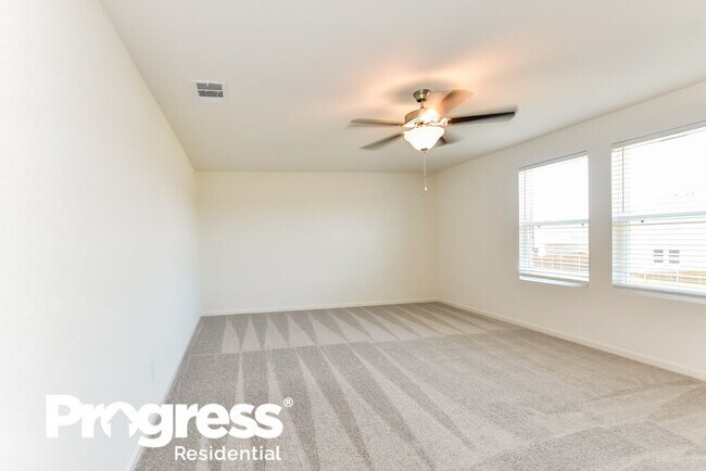 Building Photo - 763 Oakhurst Dr