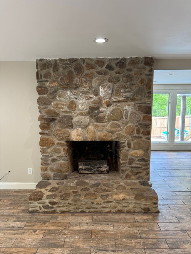 Building Photo - 2911 Auraria Rd