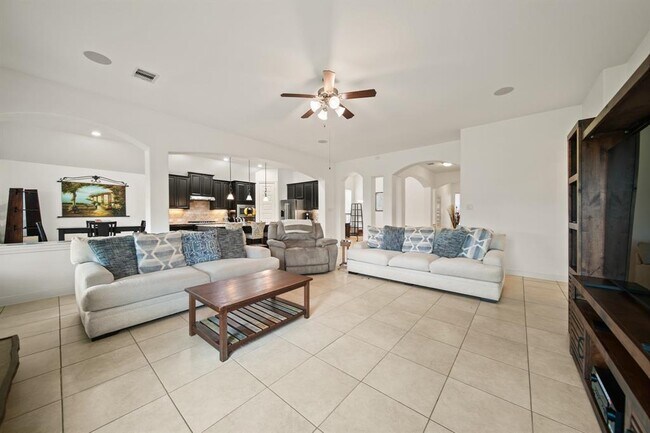 Building Photo - 7413 Woodward Springs Dr