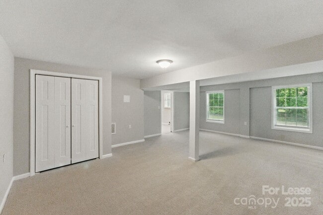Building Photo - 7016 Wannamaker Ln