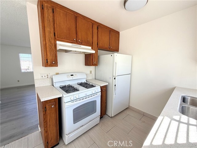 Building Photo - 1604 W 227th St