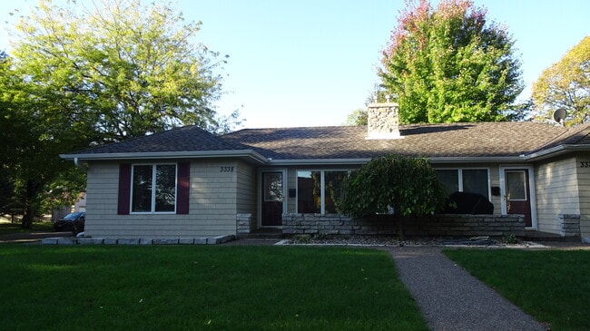 Building Photo - 3336 Library Ln