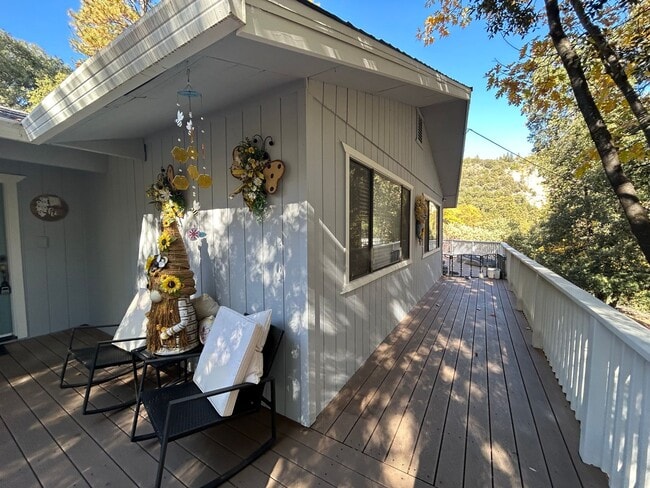 Building Photo - Welcome to Crystal Falls