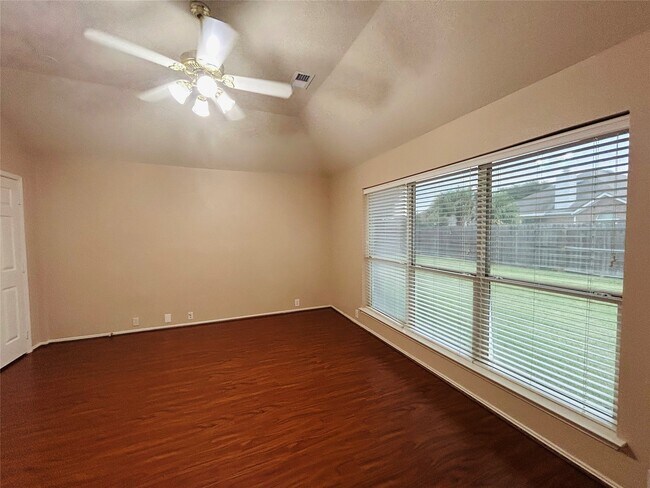 Building Photo - 5018 Rocky Manor Ln