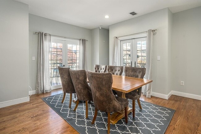 Building Photo - 133 Brunswick St