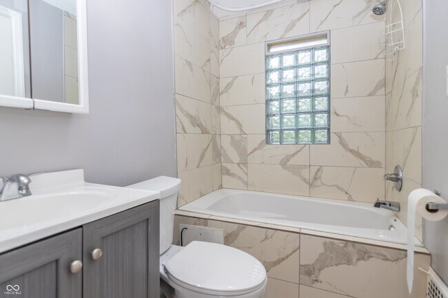 Building Photo - 3457 N Sherman Dr