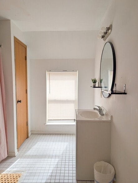 Building Photo - 2148 N 29th St