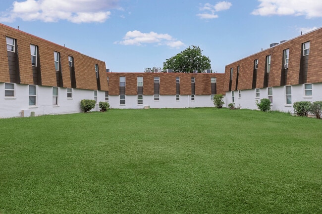 Building Photo - Summit at Abilene North