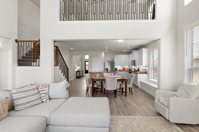 Building Photo - 12114 Champion's Frst Dr