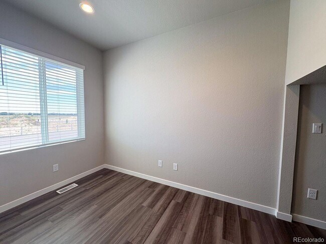 Building Photo - 22325 Cattlemen Run