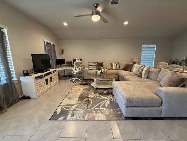 Building Photo - 29411 Travis Trace