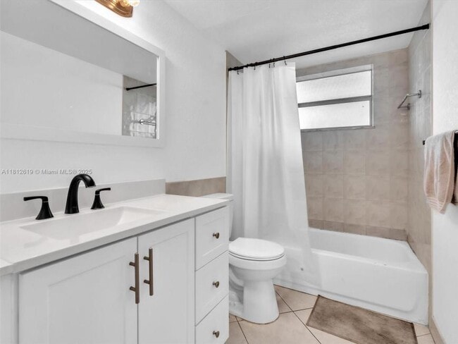 Building Photo - 2 bedroom in North Miami Beach FL 33179