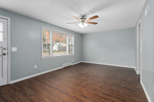 Building Photo - 5119 Woodson Rd