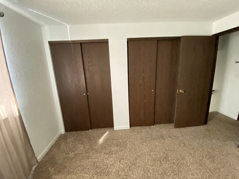 Building Photo - 1005 S Zillah Ct