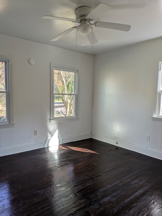 Building Photo - 7142 Martins Siding Rd