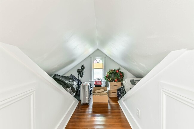 Building Photo - 3301 Ave N Ursuline St