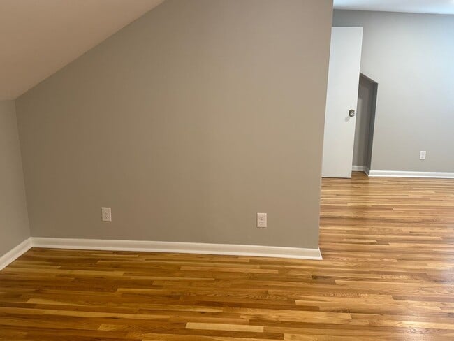 Building Photo - 2815 Acklen Ave