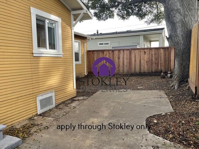 Building Photo - Stokley Properties Presents 608 B Street A...