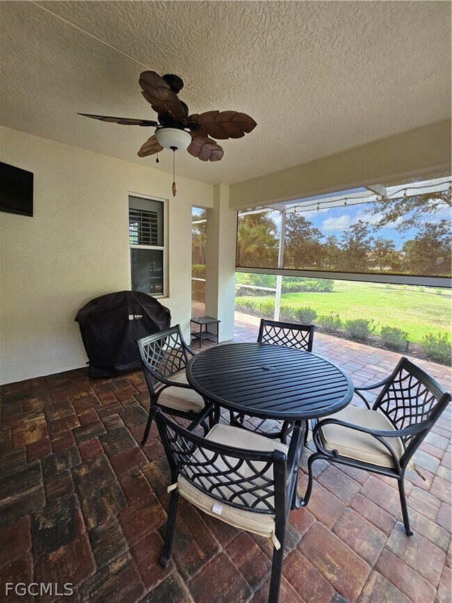 Building Photo - 10518 Avila Cir