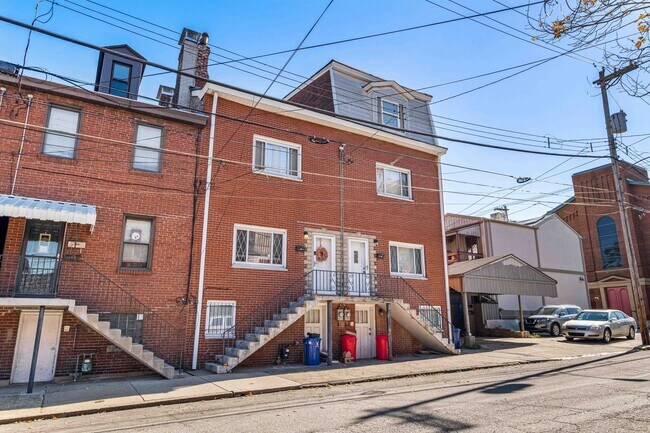Building Photo - 43-45-45 S 13th St