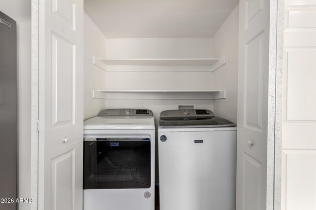 Building Photo - 1586 West Campbell Ave