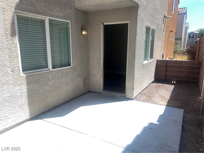 Building Photo - 9241 Nerone Ave