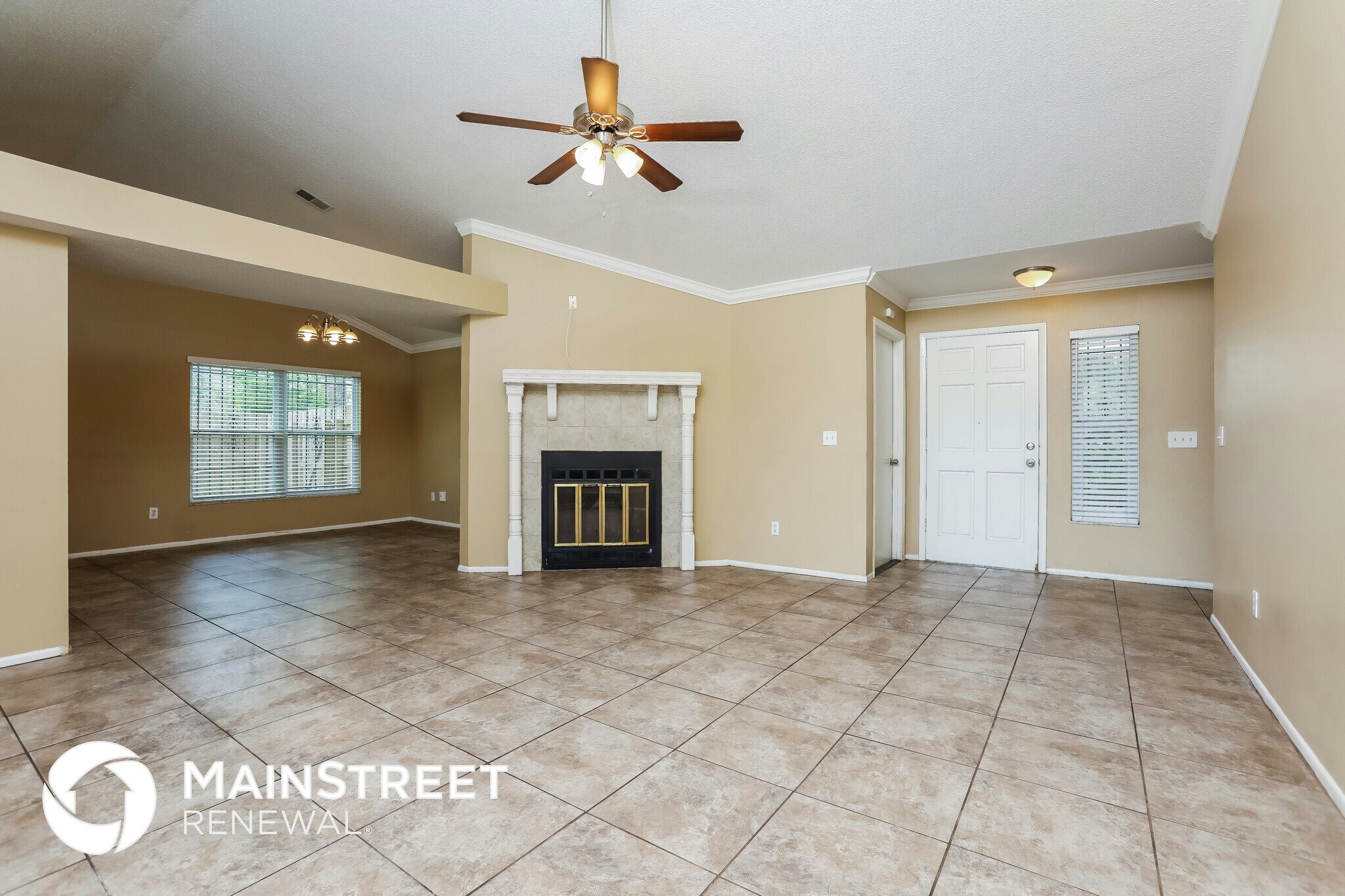 Building Photo - 2767 Silver Ridge Dr