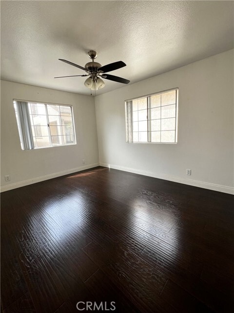 Building Photo - 613 Poinsettia Ave