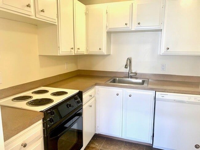 Interior Photo - Meydenbauer Court Apartments