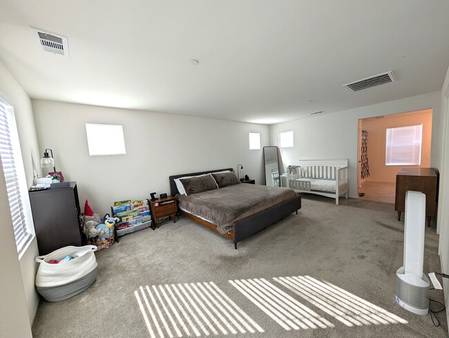 Building Photo - 17106 Zion Dr