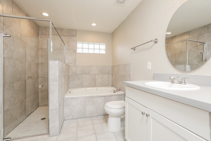Building Photo - 747 Citrus Dr