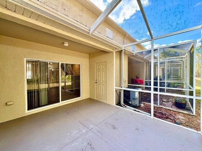 Building Photo - 15619 Stable Run Dr