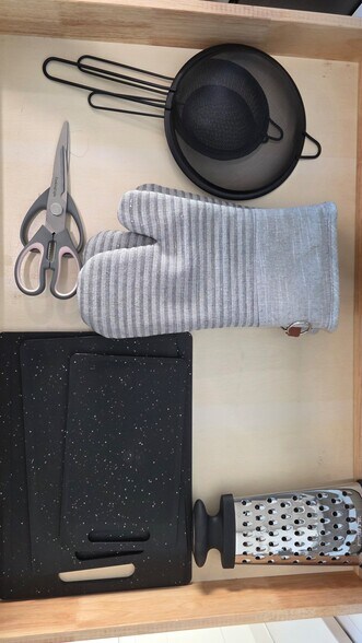 Building Photo - 1588 Alki Ave SW